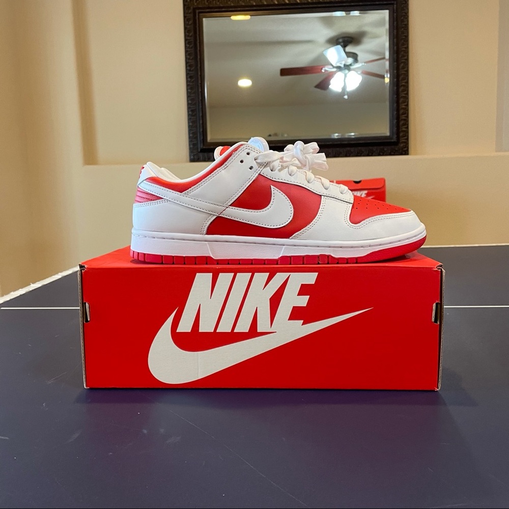 Nike Dunk Low Championship Red size 11.5